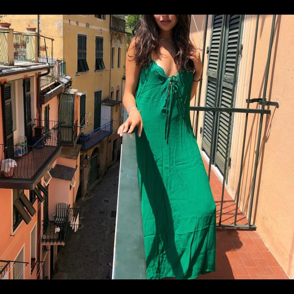 Gorgeous green dress from Paris 💚